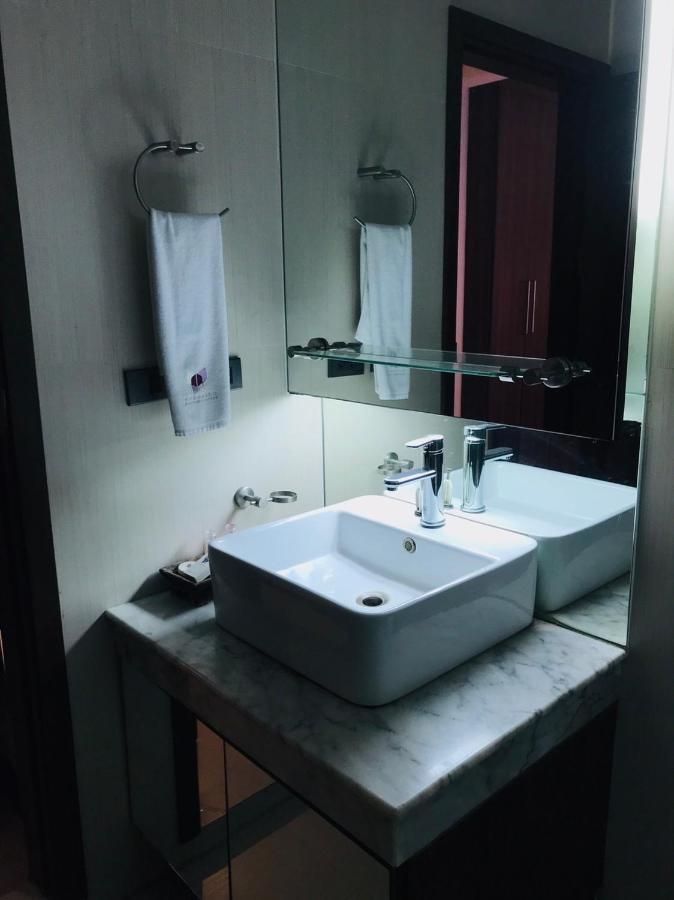Paradiso Boutique Suites Bangkok Kültér fotó